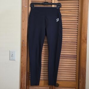 EUC Peloton Women's Black High Rise Leggings Size Medium